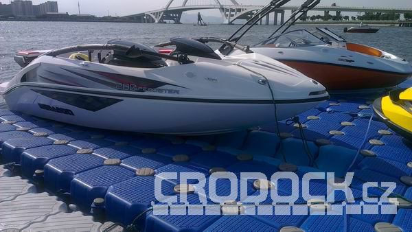 Plovoucí molo pro vodní skútry Jet ski dock CRODOCK